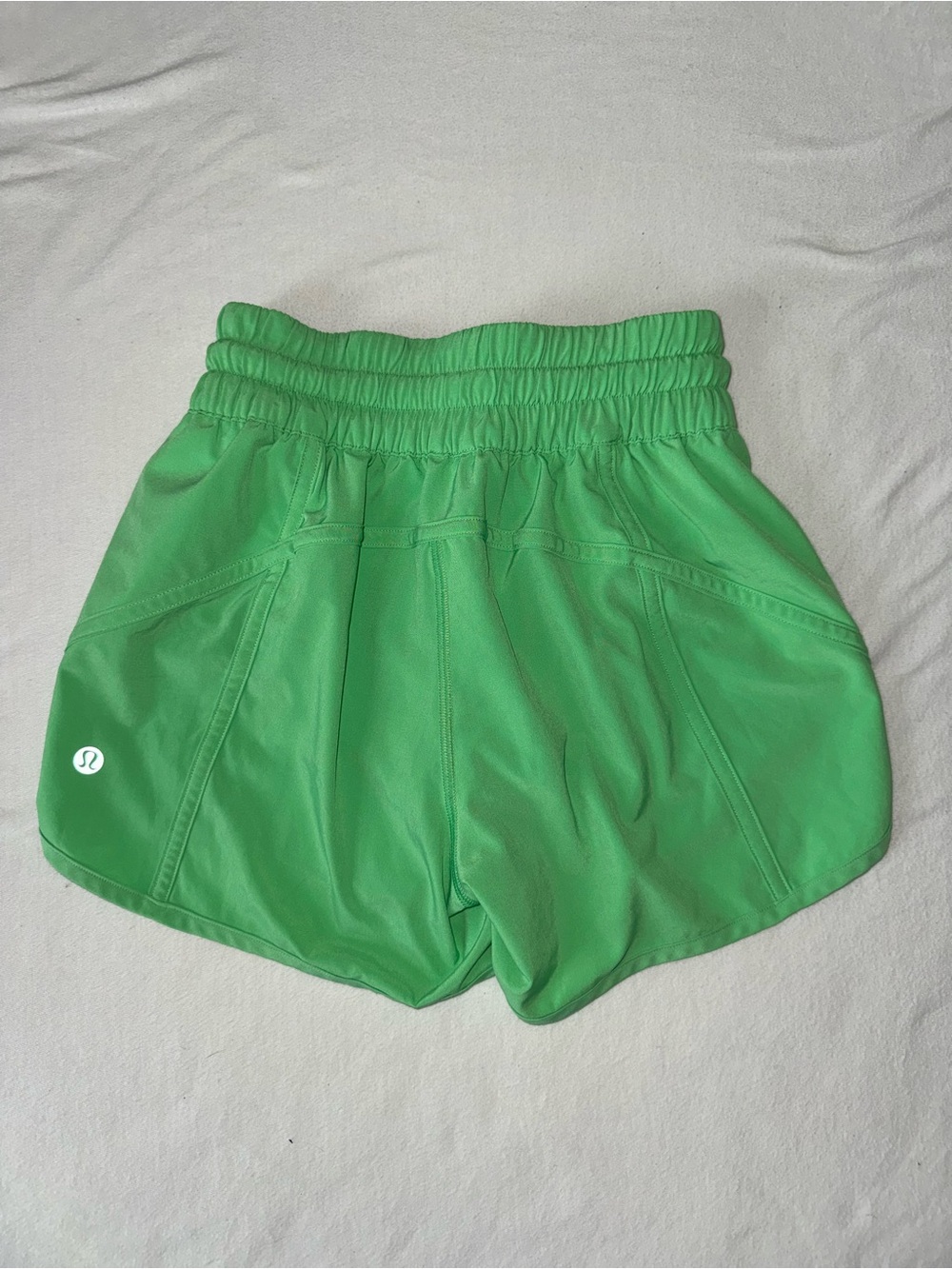 Lululemon Tracker Shorts V 4”